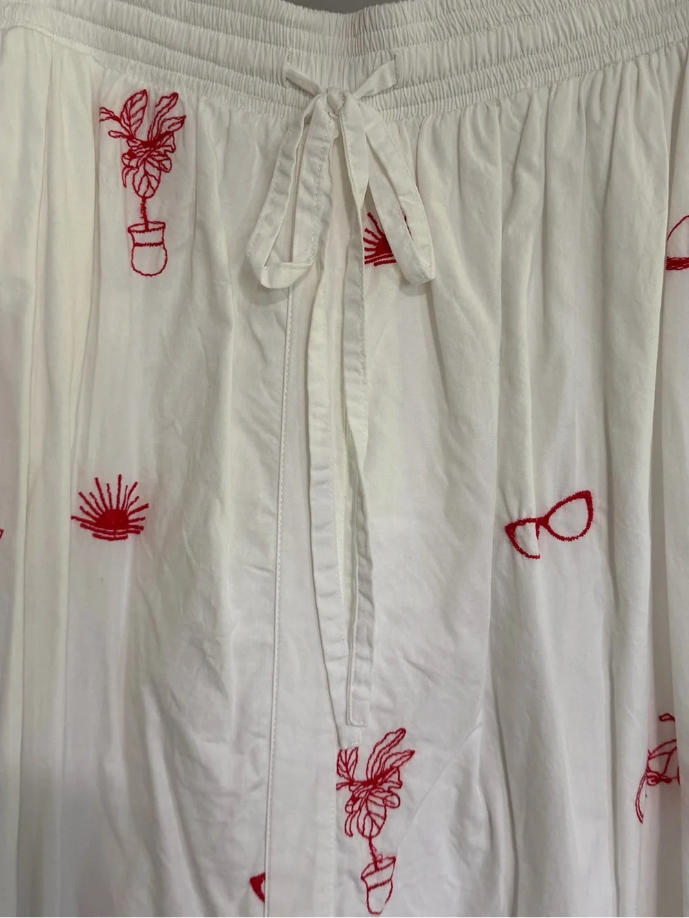 Ciebon white skirt